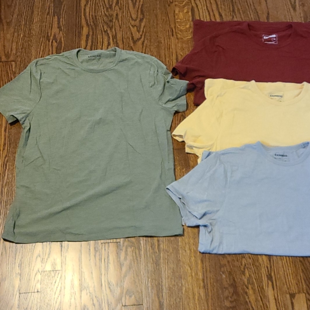 4 Express T Shirts